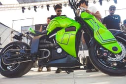 Legacy Customs - Immortale was all about a muscular broad shouldered look.