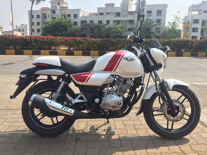 Bajaj V15 photo gallery