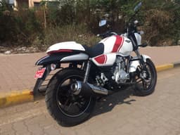 Bajaj V15 photo gallery