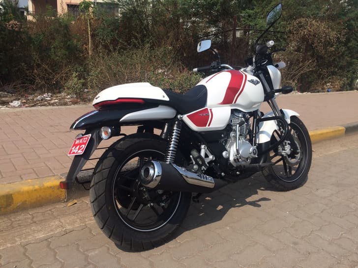 Bajaj V15 photo gallery
