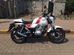 Bajaj V15 photo gallery