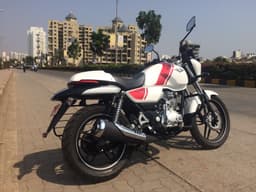 Bajaj V15 photo gallery
