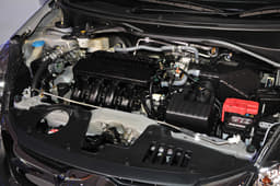 The 1.2-litre i-VTEC engine remains unchanged, but now gets a CVT gearbox which promises a whopping 18.1kpl mileage.