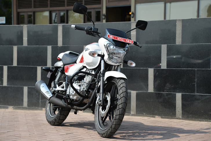 Bajaj V15 photo gallery
