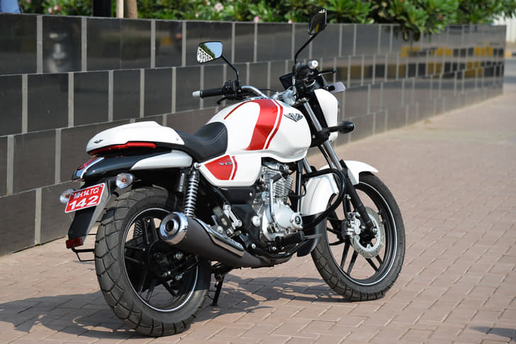 Bajaj V15 photo gallery