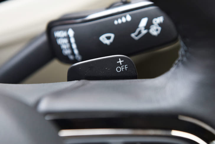 New Skoda Superb photo gallery