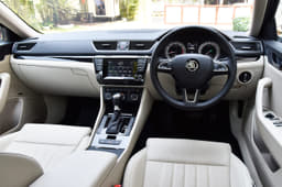 New Skoda Superb photo gallery