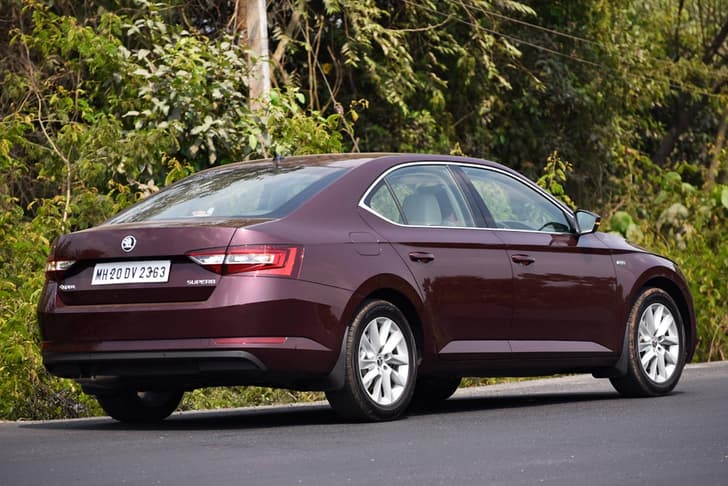 New Skoda Superb photo gallery