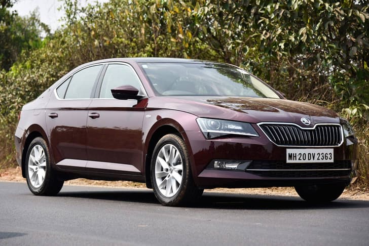 New Skoda Superb photo gallery