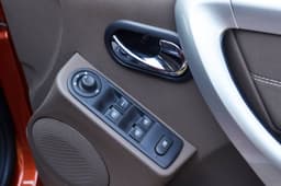 Renault Duster SUV facelift photo gallery