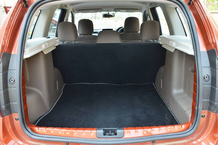 Renault Duster SUV facelift photo gallery