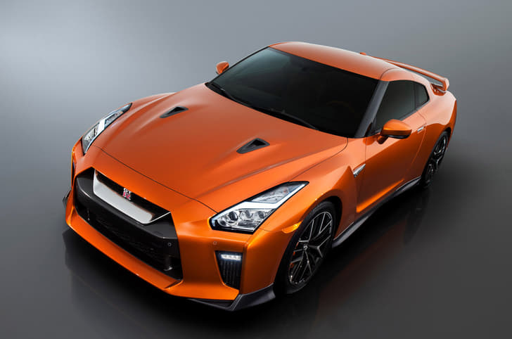 2017 Nissan GT-R photo gallery