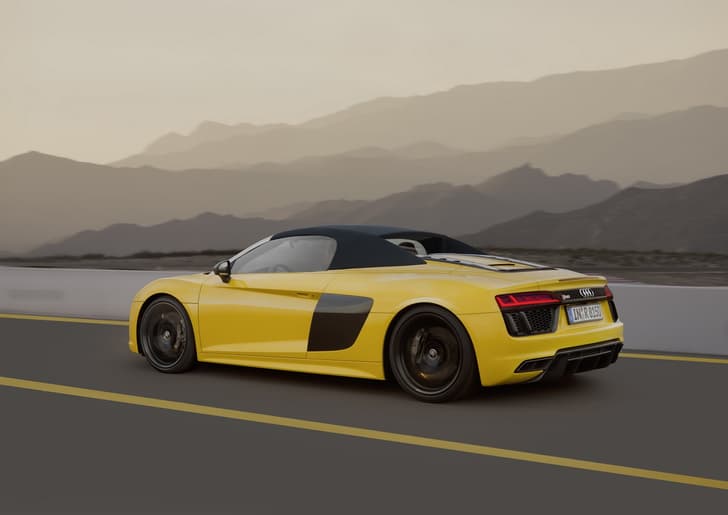 New Audi R8 Spider photo gallery