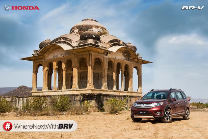 Honda BR-V SUV photo gallery