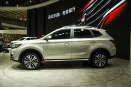 Roewe RX5.