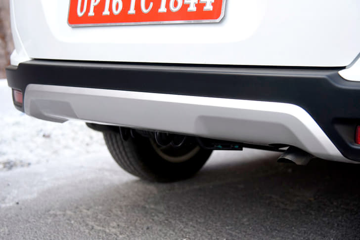 Skid plates front and back, add to the BR-V’s crossover looks.