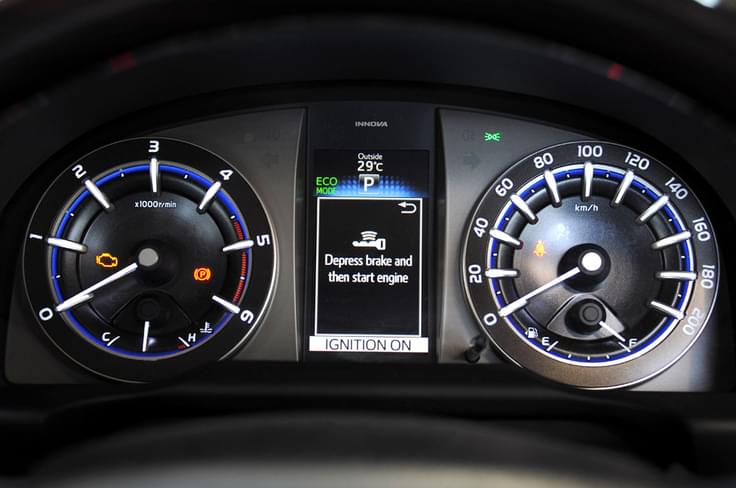 Cool blue dials are simple and easy to read. The colour screen for the multi-info display gives you a lot of information, including a fuel computer. Cool blue dials are simple and easy to read. The colour screen for the multi-info display gives you a lot of information, including a fuel computer.