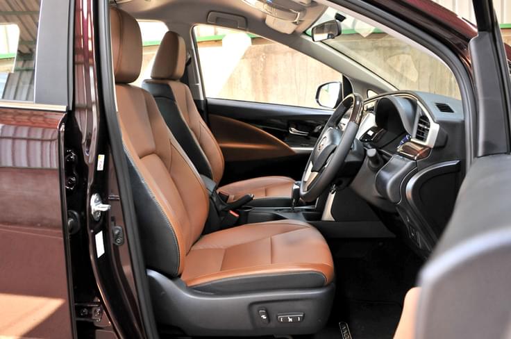 Front seats are leather-wrapped and incredibly comfortable over long distances. Note that the driver’s seat is electrically adjustable Front seats are leather-wrapped and incredibly comfortable over long distances. Note that the driver’s seat is electrically adjustable