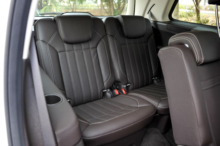 Mercedes GLS SUV photo gallery