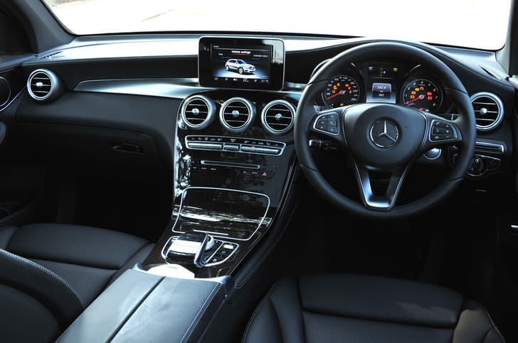 The GLC’s classy and premium cabin is very similar to that of the C-class and it comes with the same exemplary build quality.