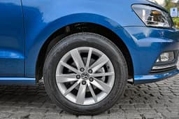 15-inch alloy wheels standard on top trim.