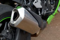 Kawasaki Ninja ZX10R photo gallery