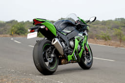 – The updates have been heavily influenced by Kawasaki’s WSBK racing technology.