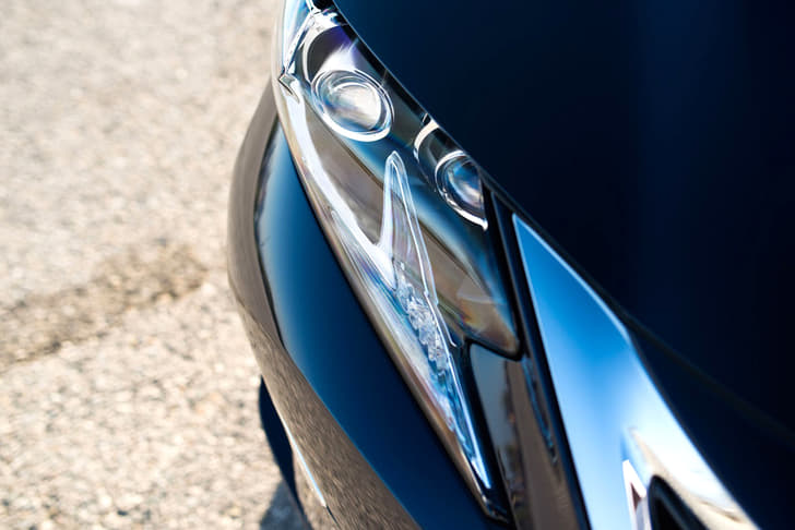 2017 Lexus ES300h image gallery