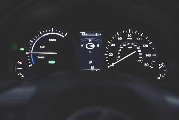 2017 Lexus ES300h image gallery