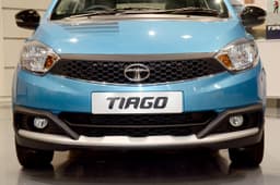 Tata Tiago Aktiv photo gallery