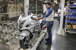 Saree guard is surprisingly discreet, and unsurprisingly, very well designed.