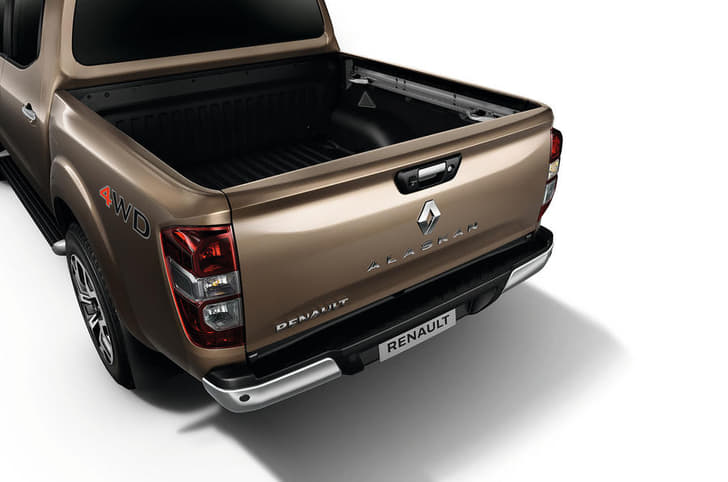 The rear bed features four quick-fit hooks to secure load. There’s also a bed-mounted 12V power supply.