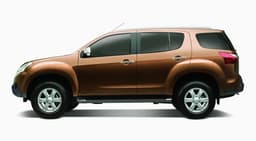 2017 Isuzu MU-X SUV image gallery
