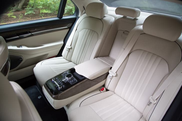 Genesis G90 photo gallery