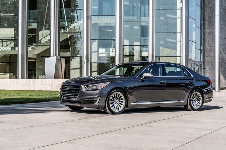 Genesis G90 photo gallery