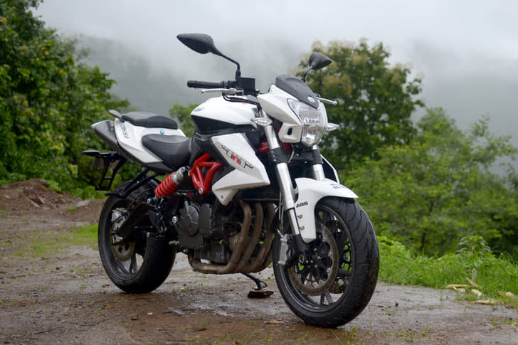 2016 Benelli TNT 600i ABS photo gallery