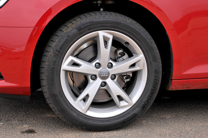 New Audi A4 photo gallery