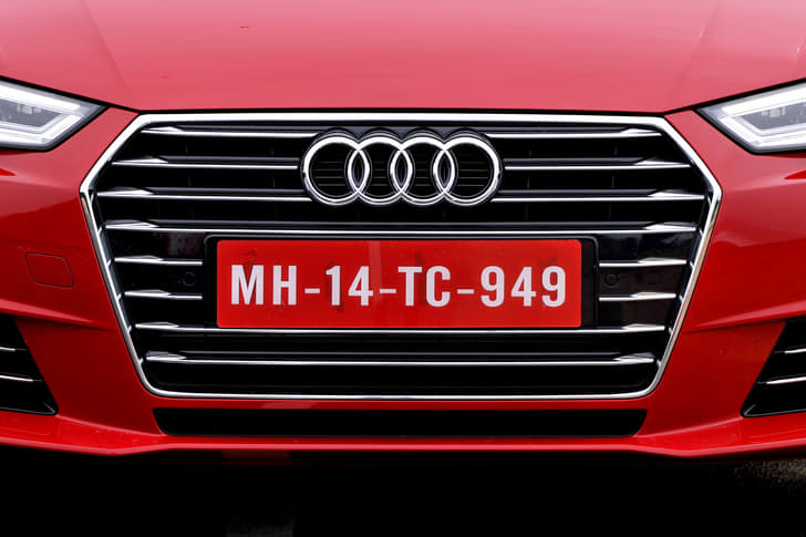 New Audi A4 photo gallery