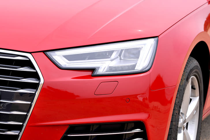 New Audi A4 photo gallery