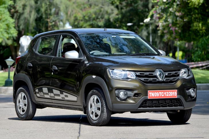 A rival to the Alto K10 and Eon 1.0, the 1.0-litre Kwid is only available on the top RxT trim.