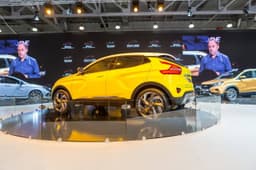 Lada XCode concept photo gallery