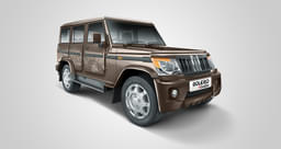 Mahindra Bolero Front Right Three Quarter