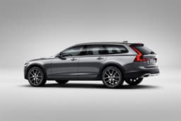 Volvo V90 Cross Country photo gallery
