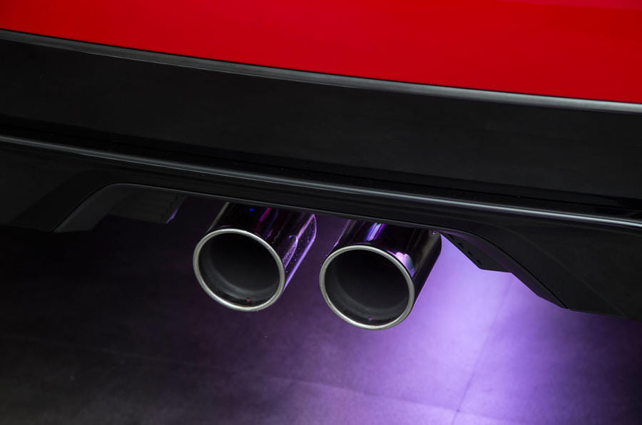 2017 Honda Civic hatchback image gallery - Image 36