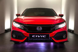 2017 Honda Civic hatchback image gallery