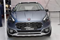 2016 Fiat Urban Cross photo gallery