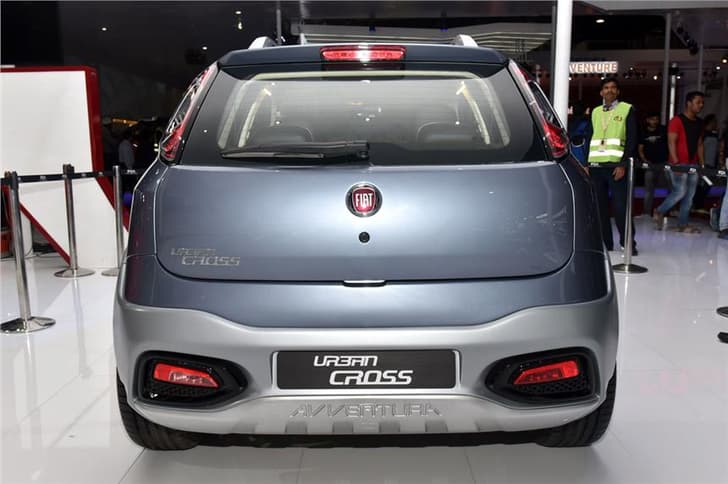 2016 Fiat Urban Cross photo gallery