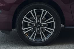 2017 Mitsubishi Mirage hatchback photo gallery