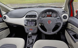 2016 Fiat Urban Cross photo gallery