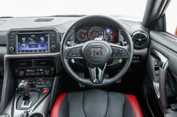 2017 Nissan GT-R photo gallery